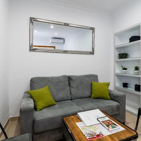 Holi-Rent Salado Apartamento Sevilha Exterior foto