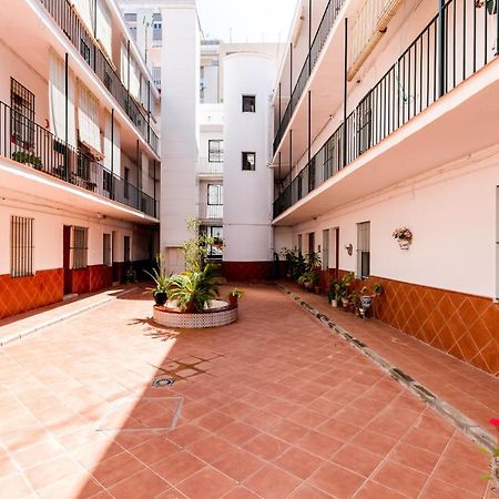 Holi-Rent Salado Apartamento Sevilha Exterior foto