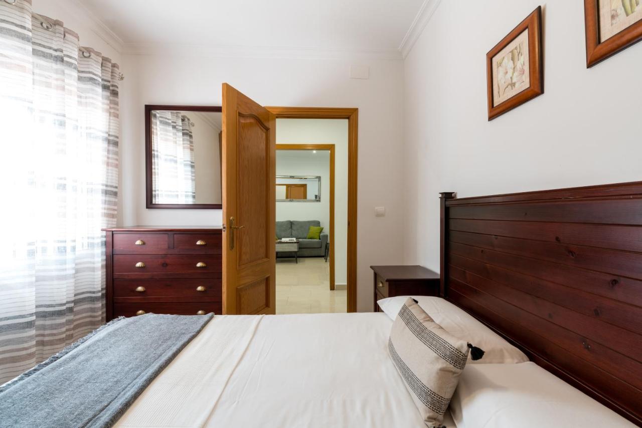Holi-Rent Salado Apartamento Sevilha Exterior foto