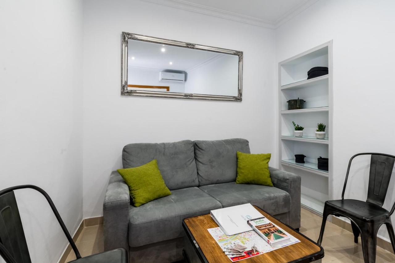 Holi-Rent Salado Apartamento Sevilha Exterior foto