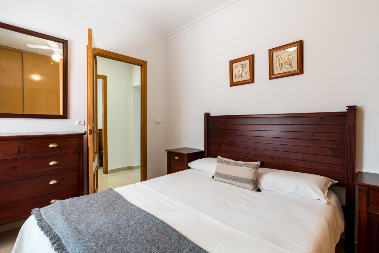 Holi-Rent Salado Apartamento Sevilha Exterior foto