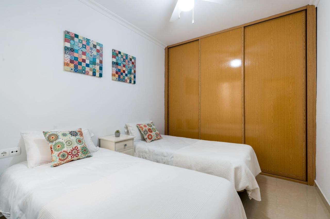 Holi-Rent Salado Apartamento Sevilha Exterior foto