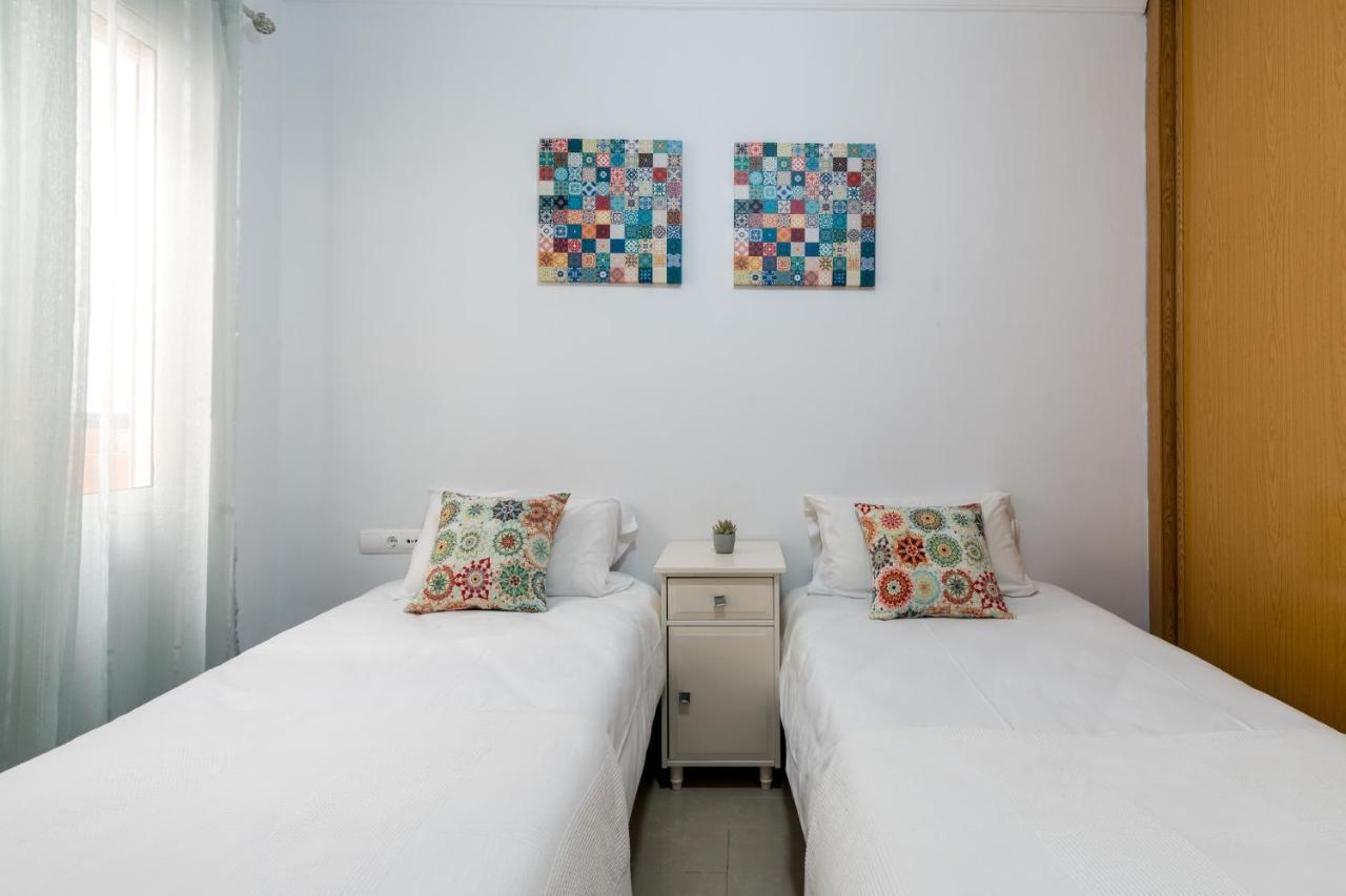 Holi-Rent Salado Apartamento Sevilha Exterior foto