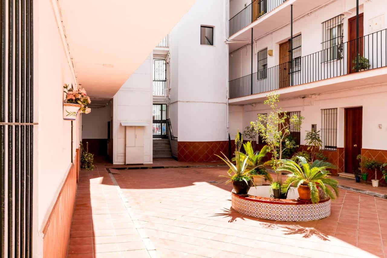 Holi-Rent Salado Apartamento Sevilha Exterior foto