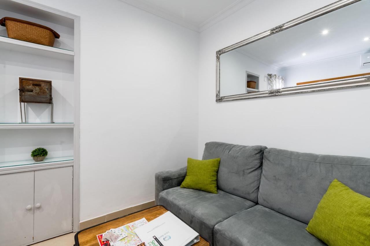 Holi-Rent Salado Apartamento Sevilha Exterior foto